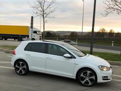Weiß Gebraucht 2015 VW Golf VII Cup Limousine | 9.600 € (Fairer Preis)