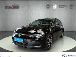 Grenadillschwarz Gebraucht 2024 VW Golf VIII Style Kombi | 24.990 € (Guter Preis)