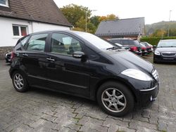 Grau Gebraucht 2005 Mercedes A170 Elegance Limousine | 2.800 € (Fairer Preis)