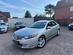 Gold Gebraucht 2010 Honda Accord Executive Limousine | 9.799 € (Fairer Preis)