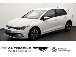 Weiß Gebraucht 2024 VW Golf VIII Move Limousine | 22.550 € (Superpreis)