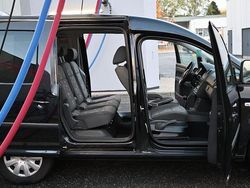 Schwarz Gebraucht 2011 VW Caddy Startline Van / Kleinbus | 5.300 € (Guter Preis)