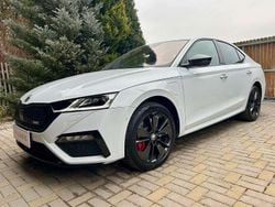 Moonweiß Gebraucht 2024 Skoda Octavia RS Limousine | 34.300 € (Fairer Preis)