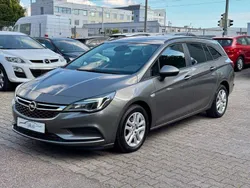 Grau Gebraucht 2017 Opel Astra Edition Kombi | 8.999 € (Fairer Preis)