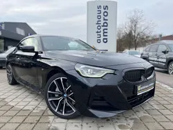 Black sapphire metallic Gebraucht 2023 BMW 230 M Sport Coupé | 44.690 € (Fairer Preis)