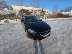 Schwarz Gebraucht 2014 Volvo V40 Kleinwagen | 8.500 € (Fairer Preis)