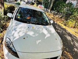 Weiß Gebraucht 2016 Volvo V40 Momentum Limousine | 11.750 € (Fairer Preis)