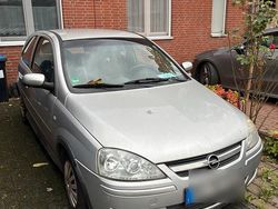 Silber Gebraucht 2006 Opel Corsa Kleinwagen | 650 € (Guter Preis)