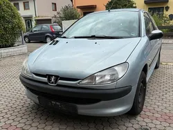 Blau Gebraucht 2002 Peugeot 206 Kleinwagen | 1.150 €