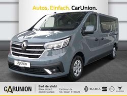 Schiefergrau Gebraucht 2024 Renault Trafic Life Van / Kleinbus | 37.690 € (Fairer Preis)