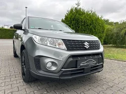 Grau Gebraucht 2019 Suzuki Vitara SUV | 11.500 € (Guter Preis)