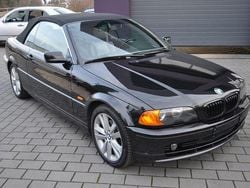 Schwarz Gebraucht 2001 BMW 320 Sport Line Cabrio | 6.950 € (Fairer Preis)