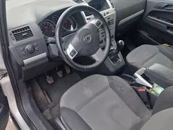 Grau Gebraucht 2009 Opel Zafira Van / Kleinbus | 1.850 € (Superpreis)