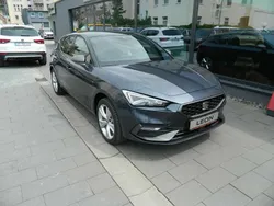 Magnetic grau Gebraucht 2024 Seat Leon FR Limousine | 37.990 €