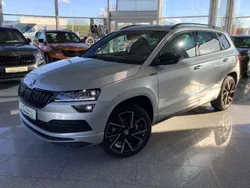 Brilliantsilber metallic Gebraucht 2021 Skoda Karoq SportLine SUV | 34.890 € (Teuer)