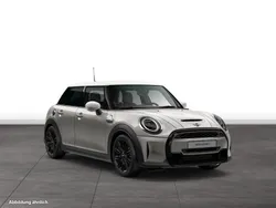 Melting silver Gebraucht 2024 Mini Cooper S Coupé Coupé | 30.777 € (Fairer Preis)