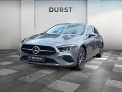 Grau Gebraucht 2024 Mercedes A180 Limousine | 30.499 € (Fairer Preis)