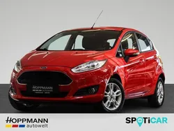 Rot Gebraucht 2017 Ford Fiesta Celebration Kleinwagen | 9.290 € (Etwas zu teuer)