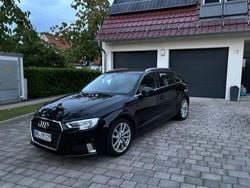 Grau Gebraucht 2018 Audi A3 Sport Limousine | 16.950 € (Guter Preis)