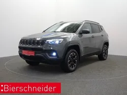 Grau Gebraucht 2021 Jeep Compass Trailhawk SUV | 23.450 € (Fairer Preis)