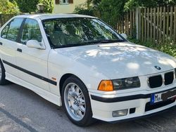 Weiß Gebraucht 1998 BMW M3 Performance Limousine | 22.999 €