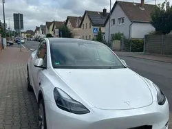 Gebraucht 2023 Tesla Model Y SUV | 40.000 € (Teuer)
