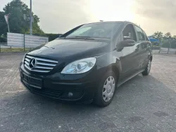 Schwarz Gebraucht 2005 Mercedes B150 Van / Kleinbus | 1.300 € (Fairer Preis)