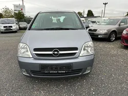 Silber Gebraucht 2003 Opel Meriva Cosmo Van / Kleinbus | 1.590 € (Guter Preis)