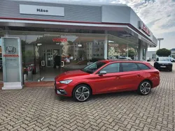 Desire red Gebraucht 2022 Seat Leon FR Kombi | 23.975 € (Fairer Preis)
