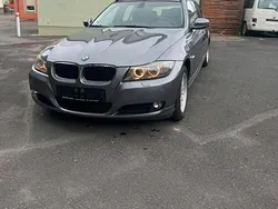 Grau Gebraucht 2009 BMW 320 Kombi | 4.999 € (Fairer Preis)