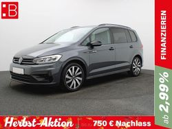 Grau Gebraucht 2024 VW Touran Highline Van / Kleinbus | 35.950 € (Fairer Preis)