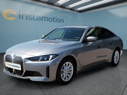Grau Neu 2025 BMW i4 Limousine | 59.649 € (Etwas zu teuer)