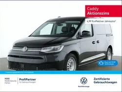 Deep black perleffekt (metallic) Gebraucht 2024 VW Caddy Maxi Style Van / Kleinbus | 39.590 € (Fairer Preis)