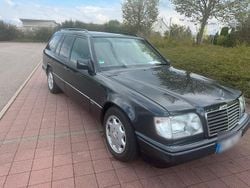 Schwarz Gebraucht 1992 Mercedes E230 Sportline Kombi | 6.950 €