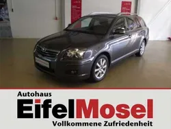 Grau metallic Gebraucht 2007 Toyota Avensis Executive Kombi | 11.990 €