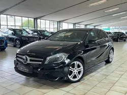 Kosmosschwarz Gebraucht 2014 Mercedes A180 Limousine | 13.700 € (Fairer Preis)
