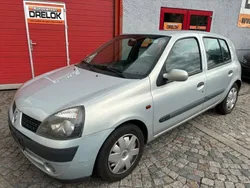 Silber Gebraucht 2002 Renault Clio II Limousine | 999 € (Superpreis)