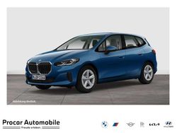 Blau Gebraucht 2024 BMW 220 Kombi | 29.890 € (Guter Preis)
