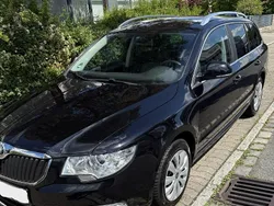 Schwarz Gebraucht 2011 Skoda Superb Kombi | 7.499 € (Fairer Preis)