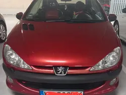 Rot Gebraucht 2003 Peugeot 206 CC Cabrio | 2.350 € (Fairer Preis)