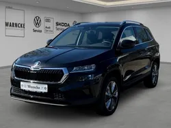 Schwarzmagic perleffekt Gebraucht 2025 Skoda Karoq Selection SUV | 31.870 € (Guter Preis)