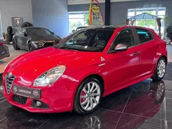 Rot Gebraucht 2015 Alfa Romeo Giulietta Quadrifoglio Verde Kleinwagen | 14.995 € (Fairer Preis)