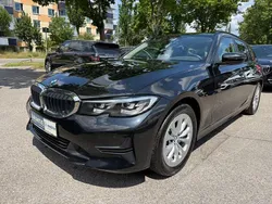 Schwarz Gebraucht 2022 BMW 320 Comfort Edition Kombi | 18.400 € (Superpreis)