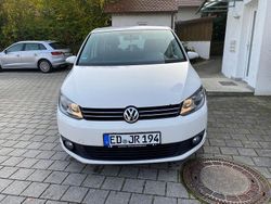 Weiß Gebraucht 2013 VW Touran Trendline Van / Kleinbus | 5.999 € (Guter Preis)