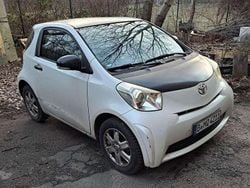 Weiß Gebraucht 2009 Toyota iQ Kleinwagen | 2.900 € (Guter Preis)