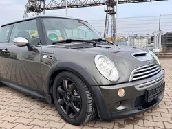 Grau Gebraucht 2005 Mini Cooper S Kleinwagen | 2.999 € (Fairer Preis)