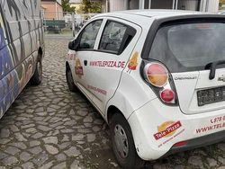 Weiß Gebraucht 2012 Chevrolet Spark Kleinwagen | 2.990 € (Fairer Preis)