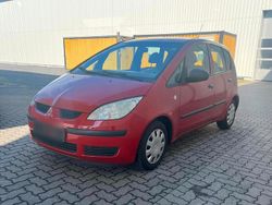 Rot Gebraucht 2006 Mitsubishi Colt Limousine | 1.489 €