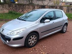 Silber Gebraucht 2005 Peugeot 307 Limousine | 3.299 € (Etwas zu teuer)
