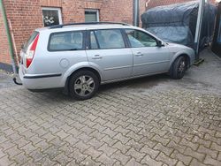 Silber Gebraucht 2002 Ford Mondeo Kombi | 2.100 € (Teuer)